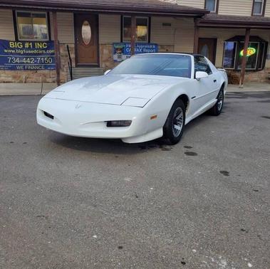 1991 Pontiac Firebird Base 2dr Hatchback