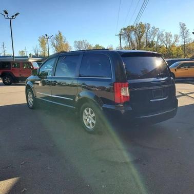 2011 Chrysler Town & Country Touring