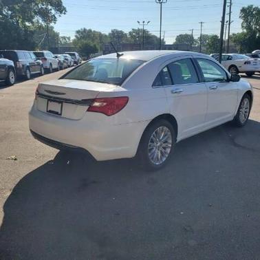 2012 Chrysler 200 Limited