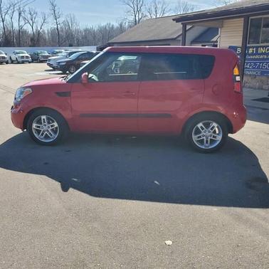 2011 Kia Soul +
