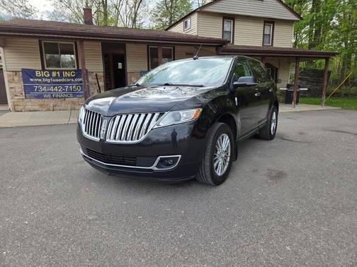 Tuxedo Black Metallic 2015 Lincoln MKX Base
