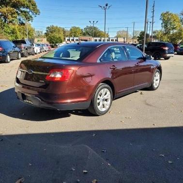 2010 Ford Taurus SEL