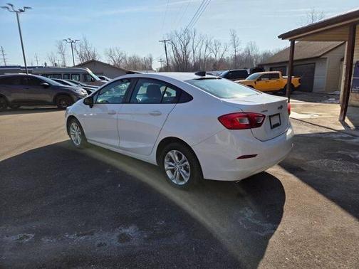 2019 Chevrolet Cruze LS