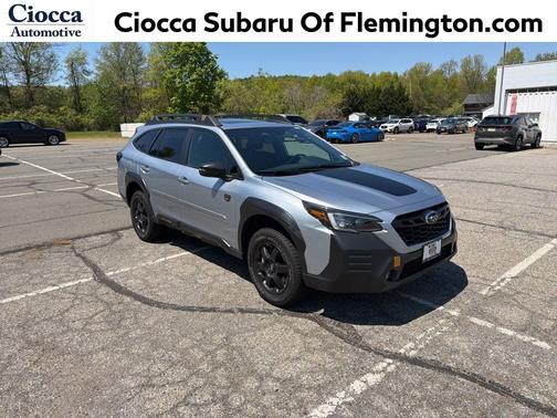 Ice Silver Metallic 2023 Subaru Outback Wilderness