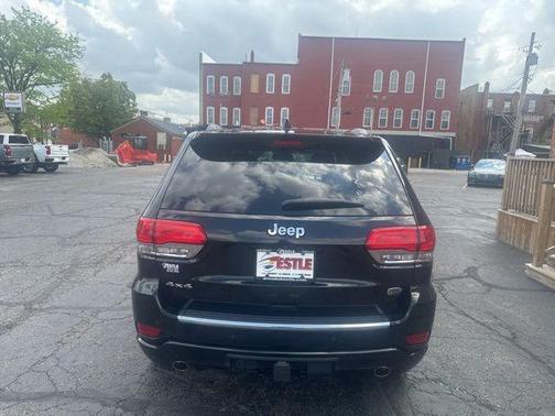 Brilliant Black Crystal Pearlcoat 2015 Jeep Grand Cherokee Overland