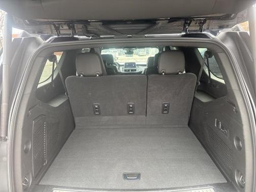 2023 Chevrolet Suburban 4WD High Country