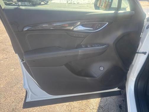 2023 Buick Envision Essence AWD