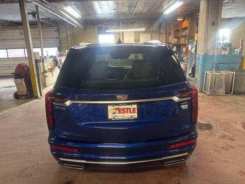 2023 Cadillac XT6 Premium Luxury AWD