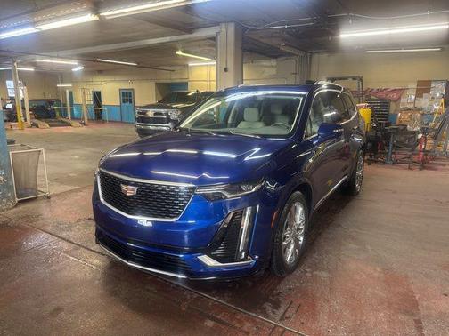 2023 Cadillac XT6 Premium Luxury AWD