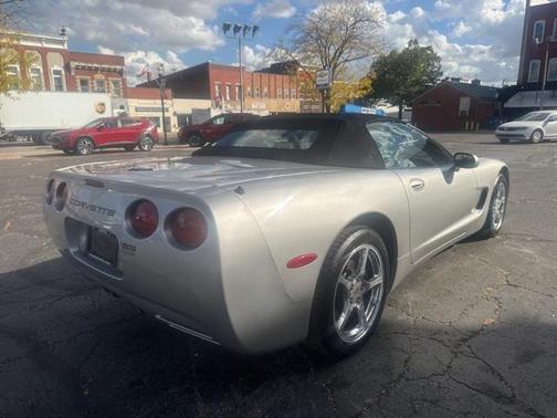 2004 Chevrolet Corvette Base