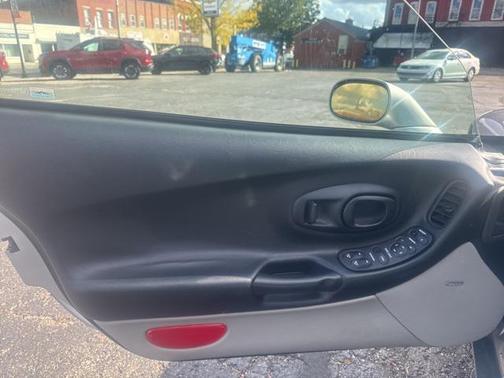 2004 Chevrolet Corvette Base