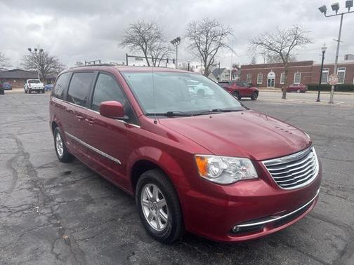 2012 Chrysler Town & Country Touring