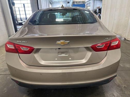 Mineral Gray Metallic 2025 Chevrolet Malibu FWD 1LT