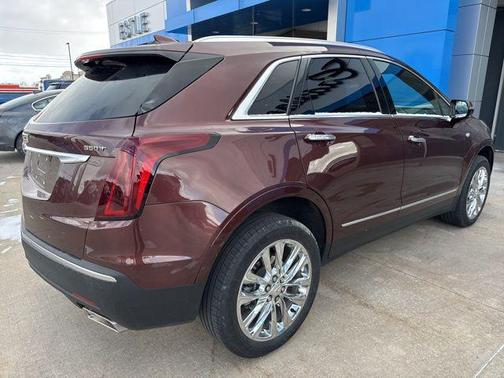 2022 Cadillac XT5 Luxury