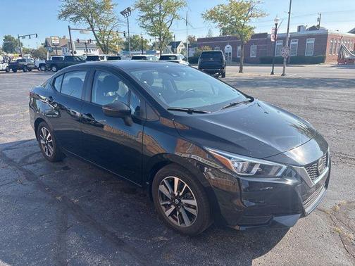 2022 Nissan Versa 1.6 SV