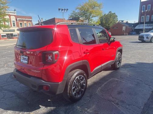 2023 Jeep Renegade Trailhawk