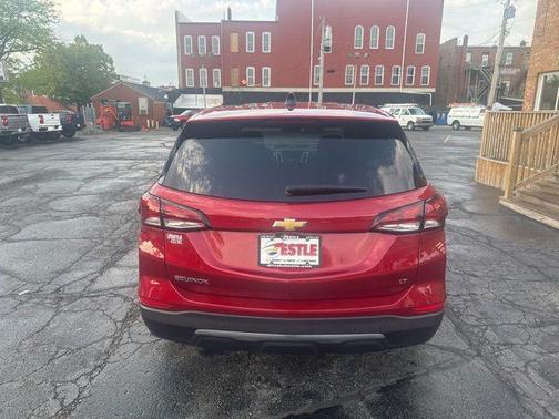 Radiant Red Tintcoat 2023 Chevrolet Equinox 1LT