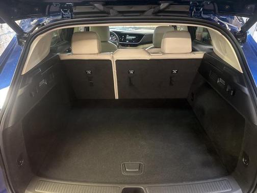 2023 Buick Envision Essence AWD