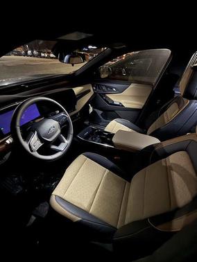 Mosaic Black Metallic 2025 Chevrolet Equinox FWD ACTIV