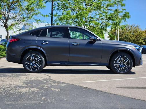 Graphite Gray 2026 Mercedes-Benz GLC 300 Base 4MATIC