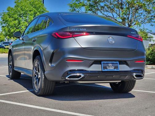 Graphite Gray 2026 Mercedes-Benz GLC 300 Base 4MATIC