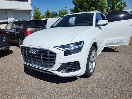 2022 Audi Q8 55 Premium Plus