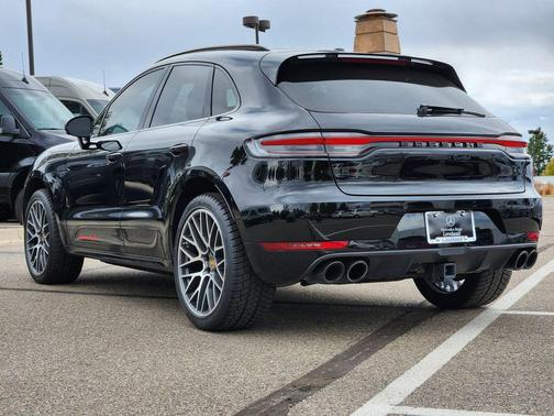 2020 Porsche Macan Turbo