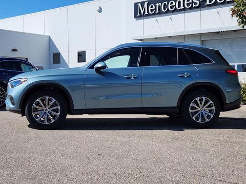 2026 Mercedes-Benz GLC 300 4MATIC