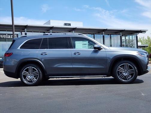 2025 Mercedes-Benz GLS 450 4MATIC