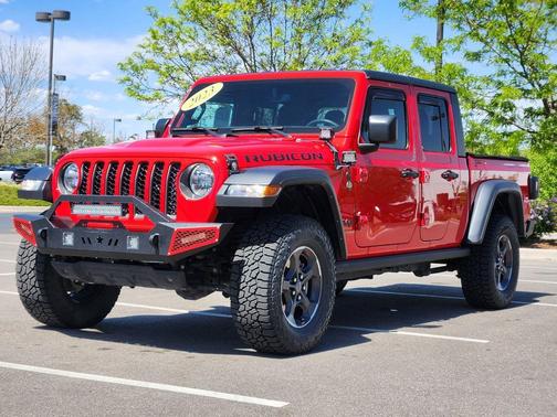 Firecracker Red Clearcoat 2023 Jeep Gladiator Rubicon