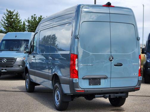 2025 Mercedes-Benz Sprinter 2500 Standard Roof