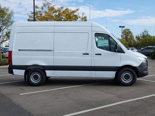 2025 Mercedes-Benz Sprinter 2500 Standard Roof