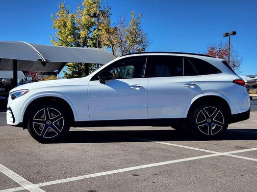 2026 Mercedes-Benz GLC 300 4MATIC