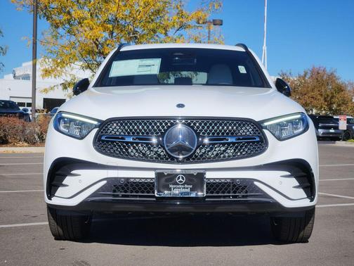 2026 Mercedes-Benz GLC 300 4MATIC