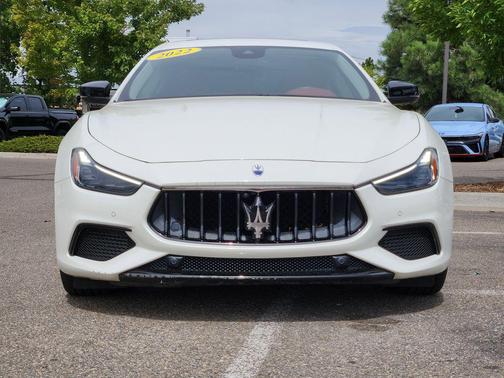 2022 Maserati Ghibli Modena Q4