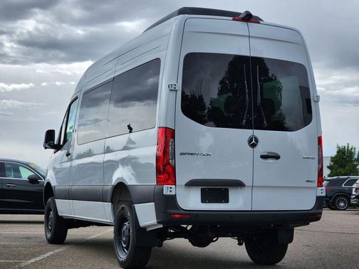 2025 Mercedes-Benz Sprinter 2500 Standard Roof