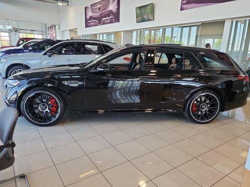 Obsidian Black Metallic 2026 Mercedes-Benz AMG E 53 Base