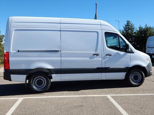 2025 Mercedes-Benz Sprinter 2500 Standard Roof