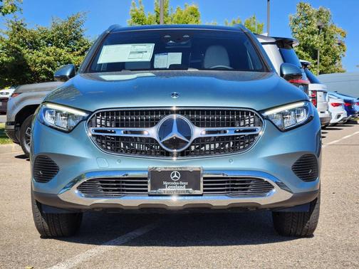 Verde 2027 Mercedes-Benz GLC 300 4MATIC
