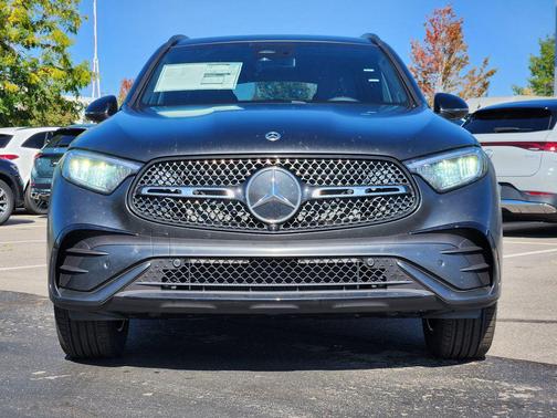 2026 Mercedes-Benz GLC 300 4MATIC