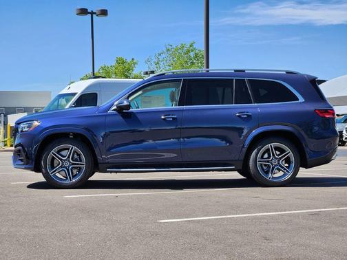 Twilight Blue Metallic 2026 Mercedes-Benz GLS 450 4MATIC