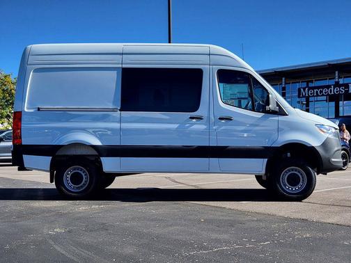 2026 Mercedes-Benz Sprinter 2500 Standard Roof