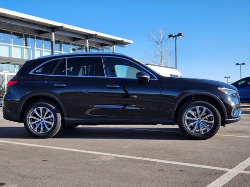 2025 Mercedes-Benz GLC 300 4MATIC