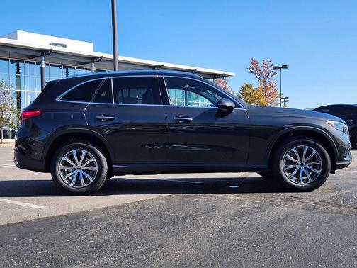 2026 Mercedes-Benz GLC 300 4MATIC
