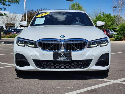 Mineral White Metallic 2019 BMW 330 i xDrive
