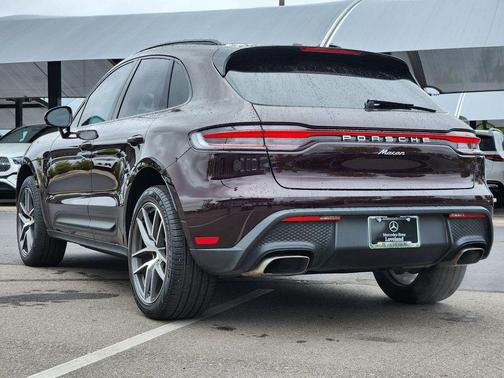 2023 Porsche Macan Base