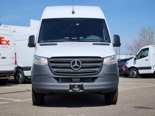2025 Mercedes-Benz Sprinter 2500 144 WB