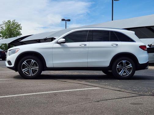 Polar White 2019 Mercedes-Benz GLC 300 Base 4MATIC