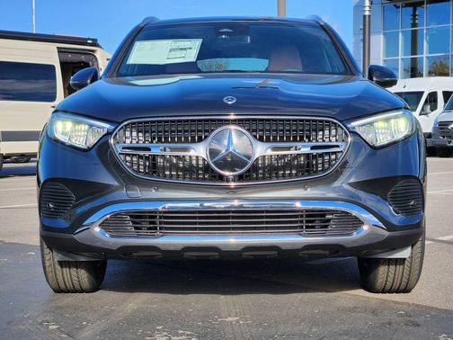2026 Mercedes-Benz GLC 300 4MATIC