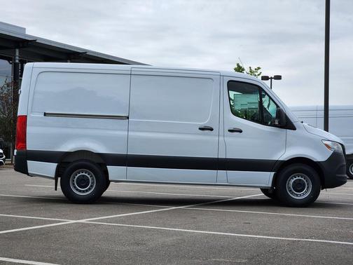 Arctic White 2026 Mercedes-Benz Sprinter 2500 BASE